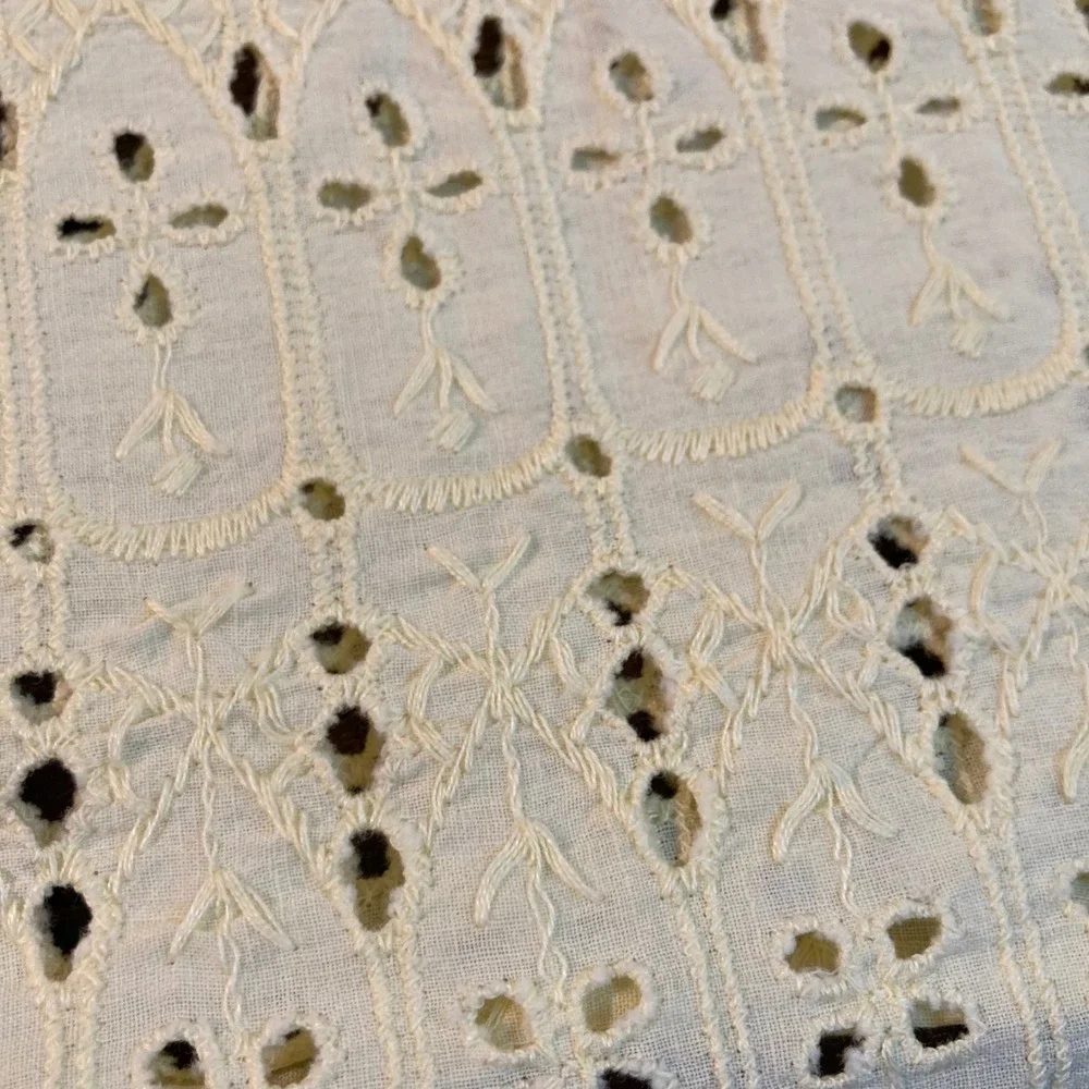 Eyelet Lace Dresser Scarves Cream Scalloped Edge Linens Set of 2 Vintage